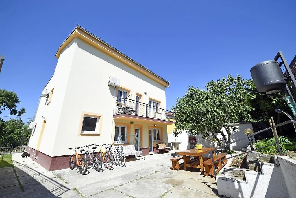 Apartments Rudy Jadranovo 0*,