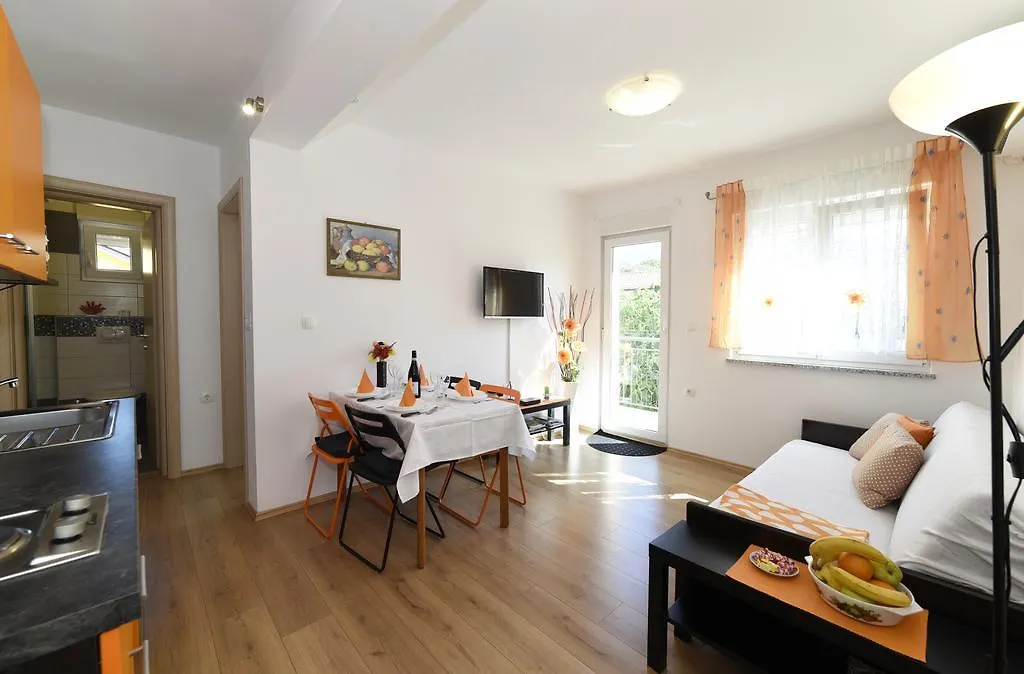 Apartments Rudy Jadranovo